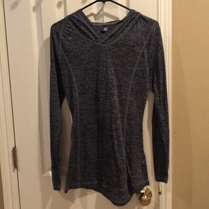 hoodie lightweight athletic shirt